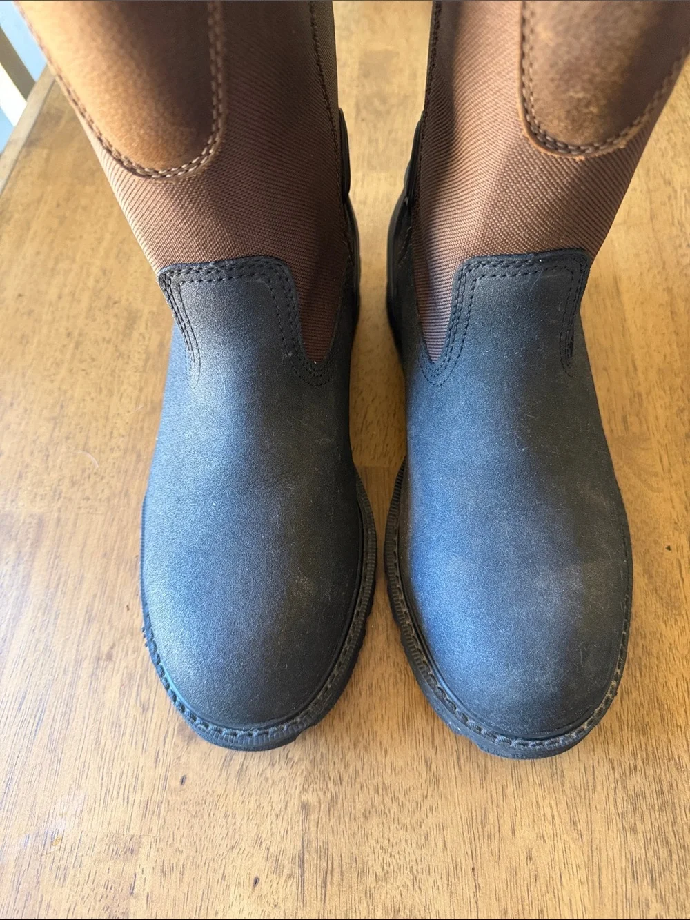 Carhartt steel toe boots